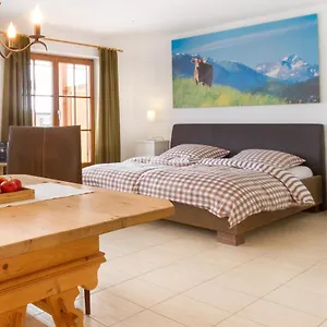 Apartment Alpentraum - Landhaus, Obermaiselstein